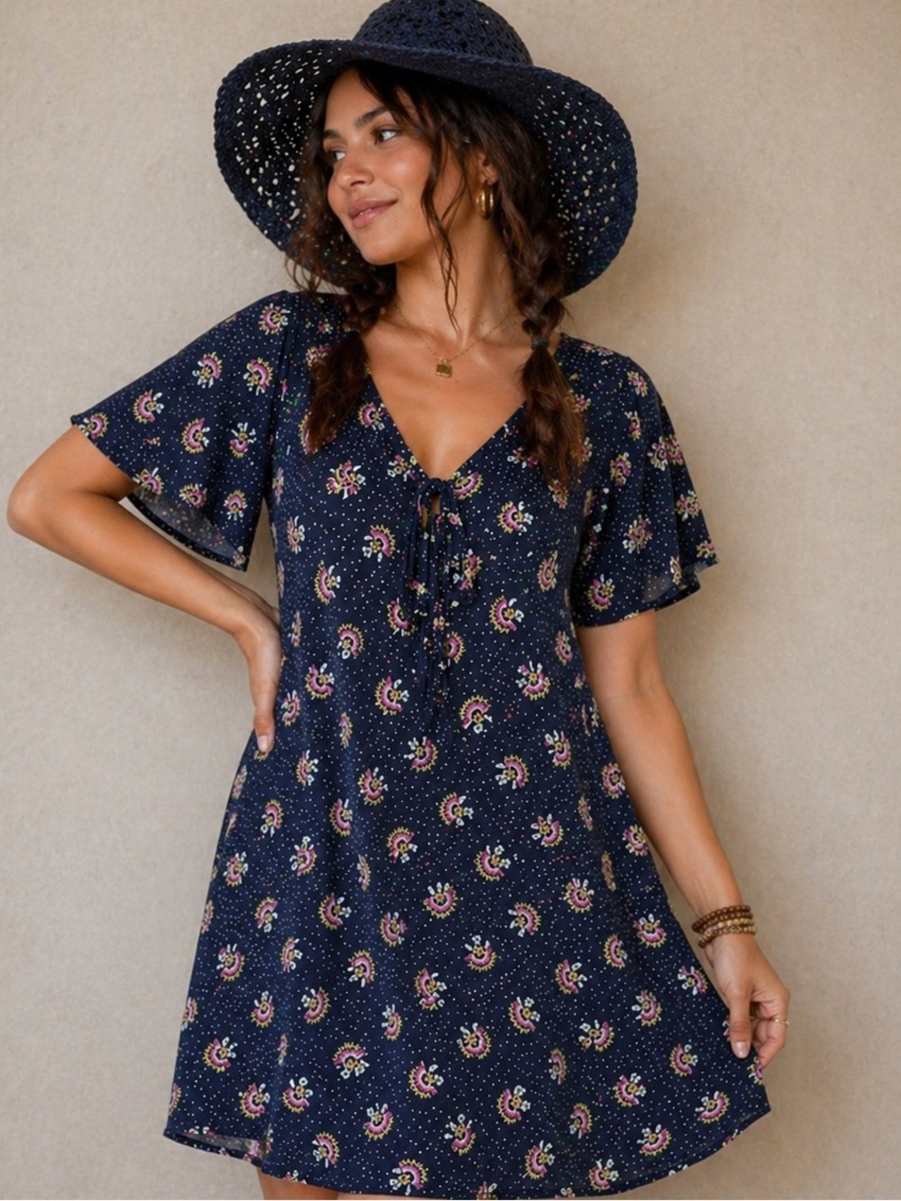 🔥5/$35🔥 Peace & Pearls Floral Mini Dress | Size M